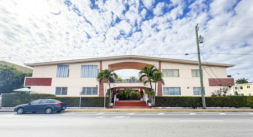 American Gardens Condo - 1